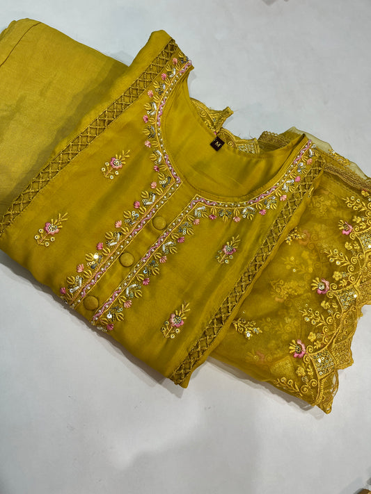Pakistani Suit